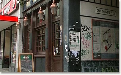 "The White Hart" Pub, Ecke Whitechapel High Street - Gunthorpe Street